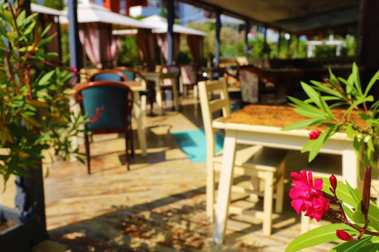 Fort Noks - Menada Apartments Sveti Vlas Bagian luar foto