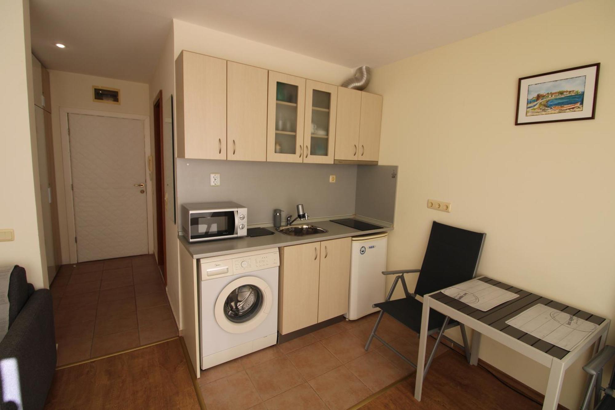 Fort Noks - Menada Apartments Sveti Vlas Ruang foto